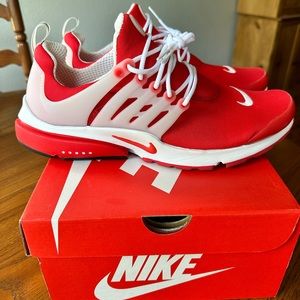 Men’s size 11-12 Nike Air Presto athletic shoes